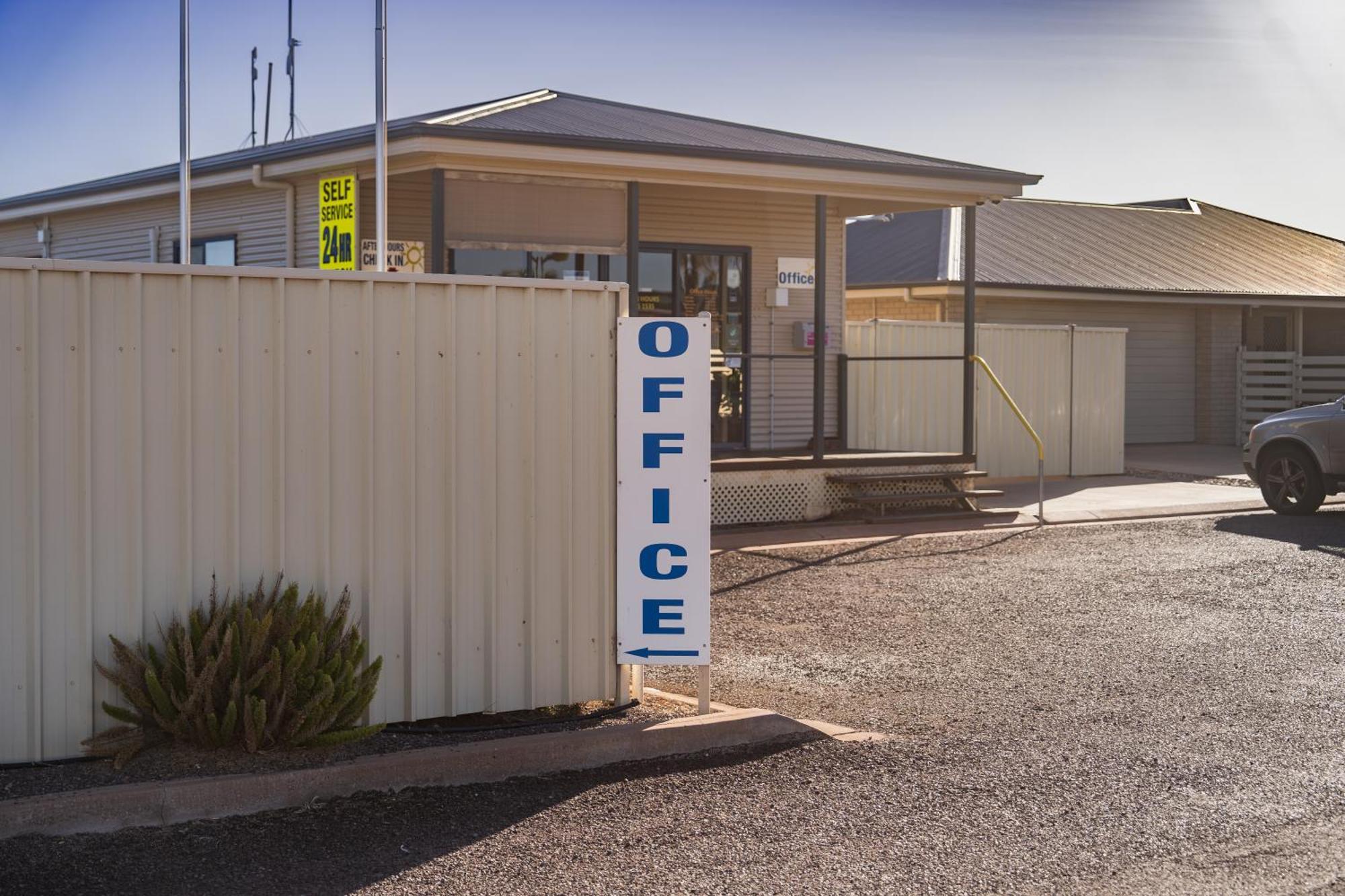The Sundowner Cabin & Tourist Park Whyalla Exterior foto